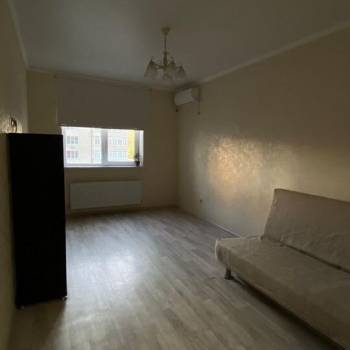 Сдается 1-комнатная квартира, 39 м²