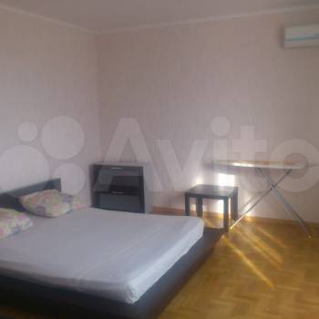 Сдается 1-комнатная квартира, 48 м²