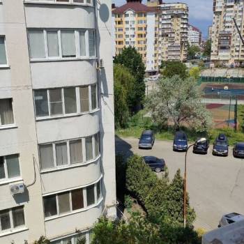 Сдается 1-комнатная квартира, 40 м²