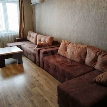 Сдается 1-комнатная квартира, 42 м²