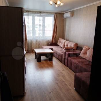 Сдается 1-комнатная квартира, 42 м²