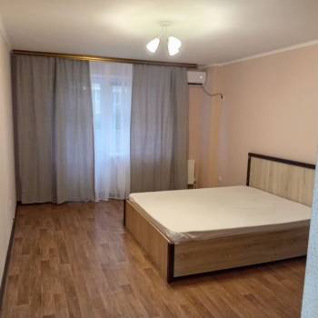 Сдается 2-х комнатная квартира, 70 м²