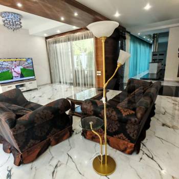 Продается Дом, 225 м²
