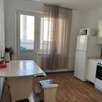 Сдается 1-комнатная квартира, 38,5 м²