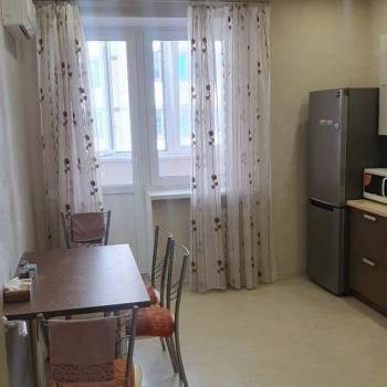 Продается 1-комнатная квартира, 48 м²