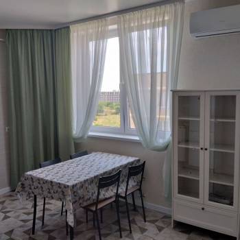 Сдается 1-комнатная квартира, 43 м²