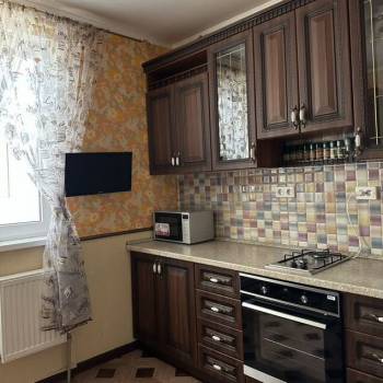 Сдается 1-комнатная квартира, 43 м²