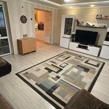 Продается Многокомнатная квартира, 88 м²