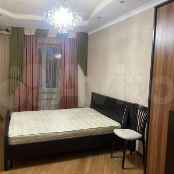 Сдается Многокомнатная квартира, 105 м²