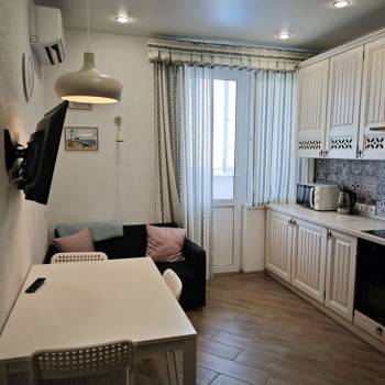 Сдается 1-комнатная квартира, 38 м²