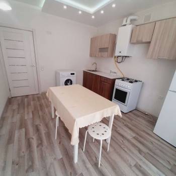 Сдается 1-комнатная квартира, 48 м²