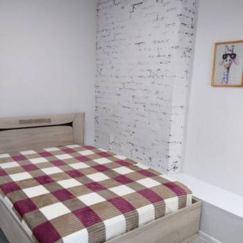 Сдается 2-х комнатная квартира, 80 м²