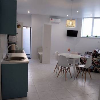 Сдается 2-х комнатная квартира, 80 м²