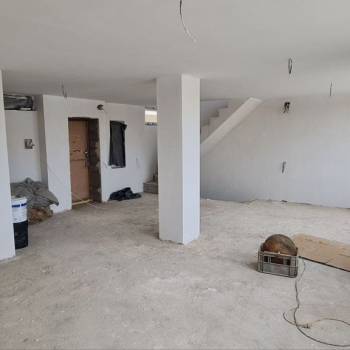 Продается Нежилое помещение, 178 м²