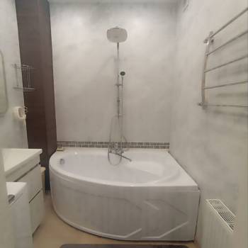 Сдается 2-х комнатная квартира, 65 м²