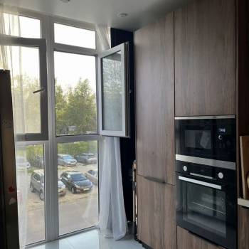 Продается 1-комнатная квартира, 37 м²
