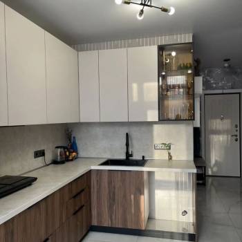Продается 1-комнатная квартира, 37 м²
