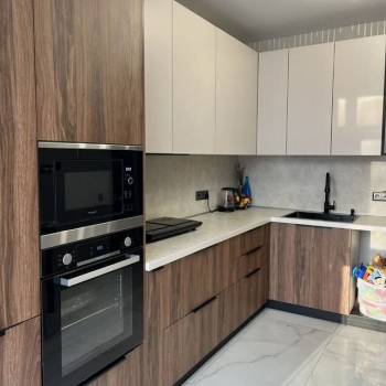 Продается 1-комнатная квартира, 37 м²