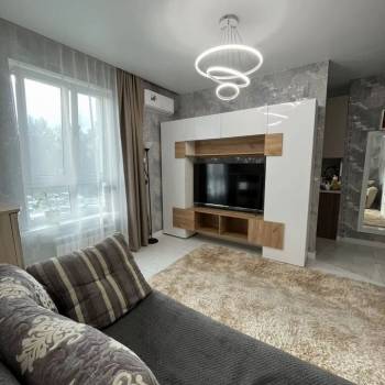 Продается 1-комнатная квартира, 37 м²
