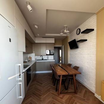 Продается 2-х комнатная квартира, 59,6 м²