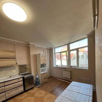 Сдается 1-комнатная квартира, 48 м²