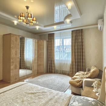 Сдается 2-х комнатная квартира, 100 м²
