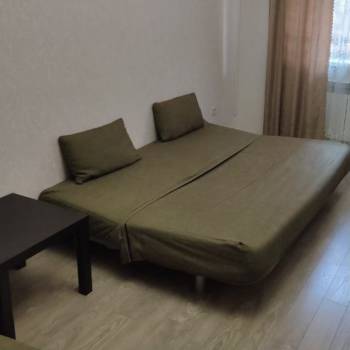 Продается 1-комнатная квартира, 35 м²