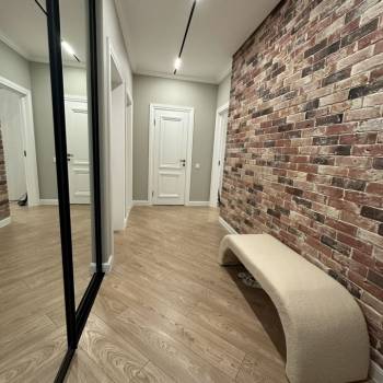 Сдается 2-х комнатная квартира, 74 м²