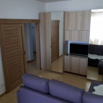 Сдается 1-комнатная квартира, 40 м²