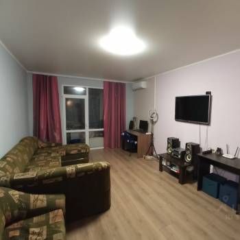Сдается 1-комнатная квартира, 50 м²
