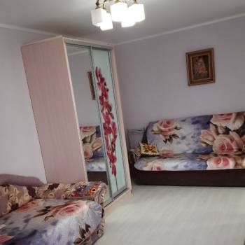 Сдается 1-комнатная квартира, 42 м²