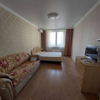 Сдается 1-комнатная квартира, 42 м²