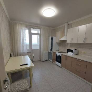 Сдается 1-комнатная квартира, 42 м²