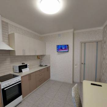 Сдается 1-комнатная квартира, 42 м²