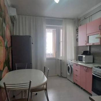 Сдается 1-комнатная квартира, 42,3 м²