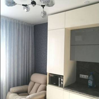 Сдается 1-комнатная квартира, 39 м²