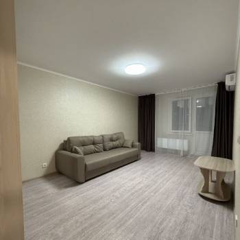Сдается Многокомнатная квартира, 80,3 м²