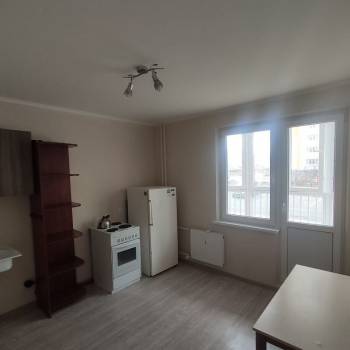 Продается 1-комнатная квартира, 38 м²