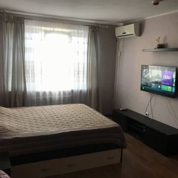 Сдается 1-комнатная квартира, 38 м²