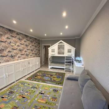 Сдается Многокомнатная квартира, 110 м²