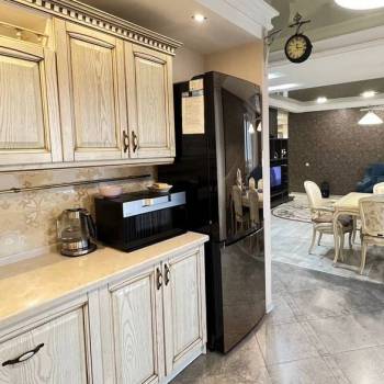 Продается Многокомнатная квартира, 114,9 м²