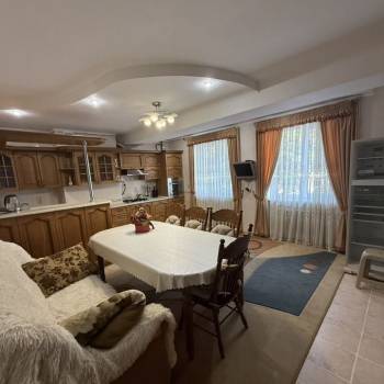 Сдается Многокомнатная квартира, 100 м²