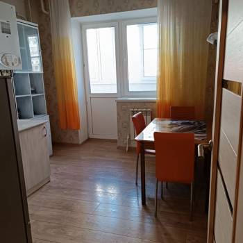 Сдается 1-комнатная квартира, 38 м²
