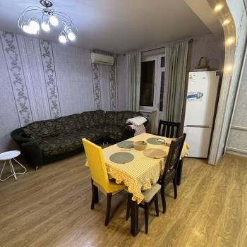 Сдается Многокомнатная квартира, 98 м²