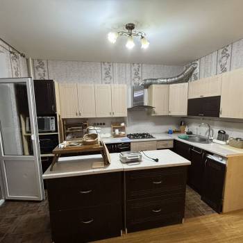 Сдается Многокомнатная квартира, 98 м²