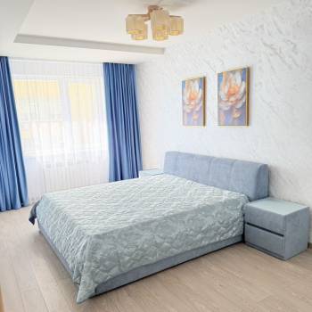 Сдается 2-х комнатная квартира, 70 м²