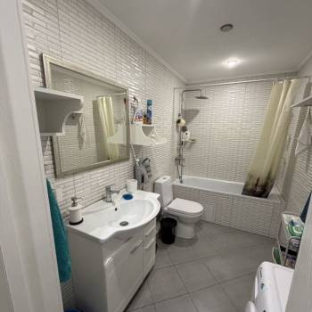 Сдается 1-комнатная квартира, 49,8 м²