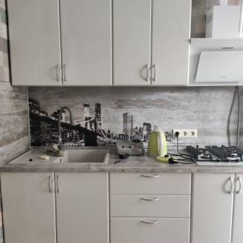 Продается 1-комнатная квартира, 32 м²