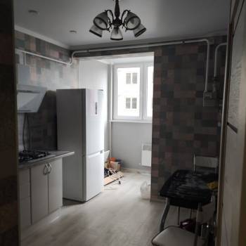 Продается 1-комнатная квартира, 32 м²