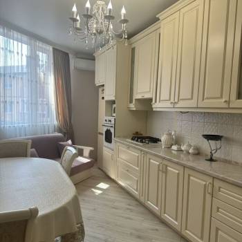 Сдается 2-х комнатная квартира, 65 м²